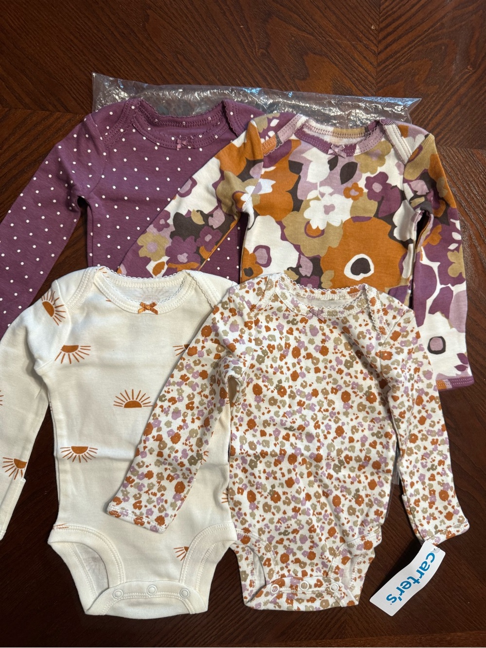 Carter's NWT Baby Floral Dot Long-Sleeve Bodysuits (4 pcs) Set- Sz NB